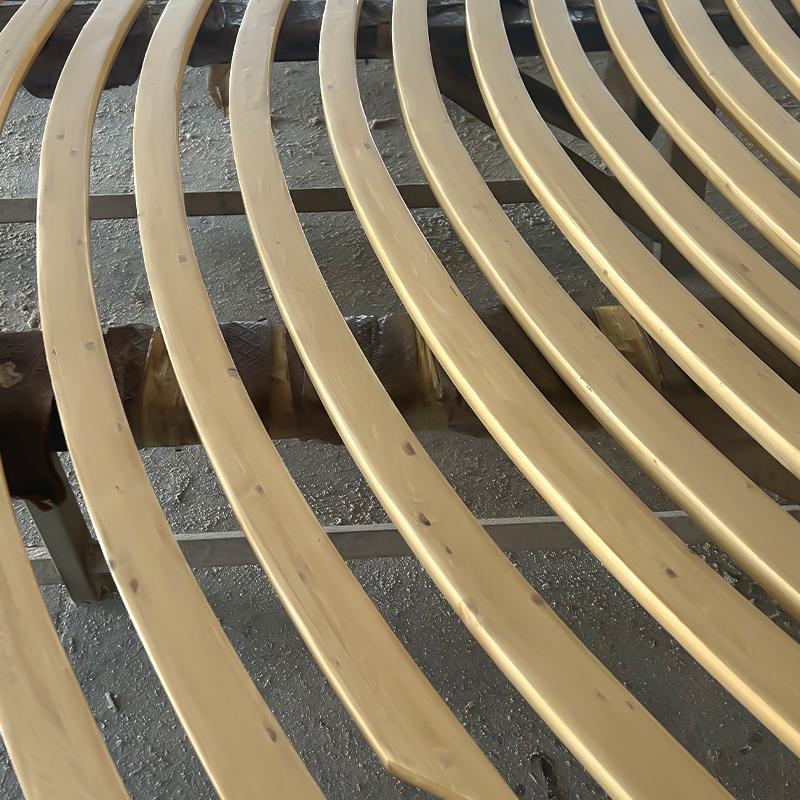 Legno lamellare curvato di pino